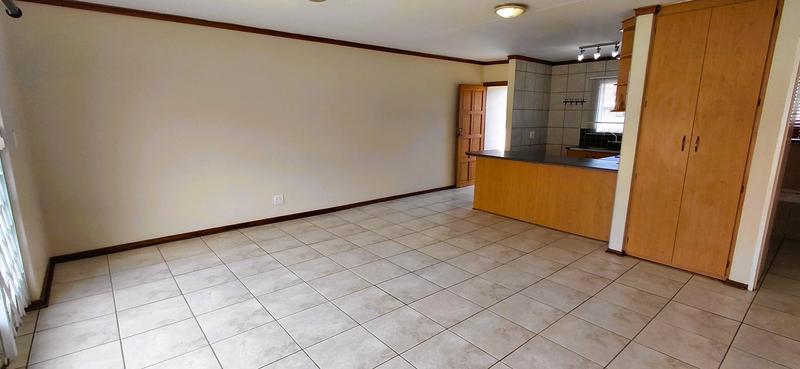 2 Bedroom Property for Sale in Langenhovenpark Free State